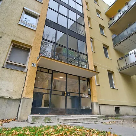 Bright Parkside With Ac & Free Parking Appartement *